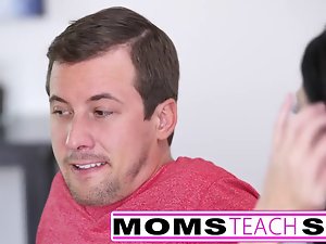 Teens first squirting orgasm with not mother and not son